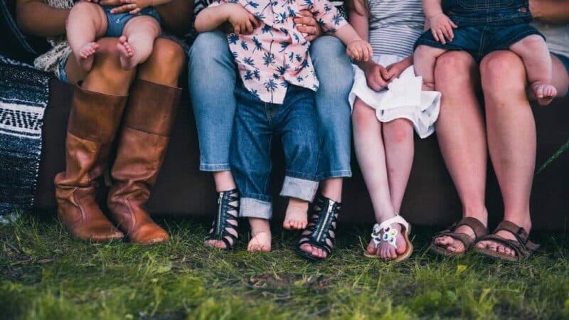 Jakie są skutki długotrwałej presji społecznej na dziecko?