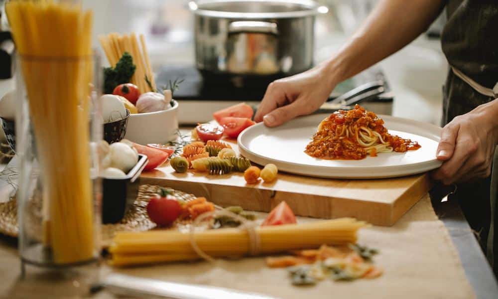 Tradycyjne dania włoskie – kulinarna podróż do serca Włoch